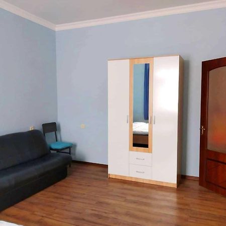 Apartment Near Sasundci Davit Metro Station Ереван Экстерьер фото