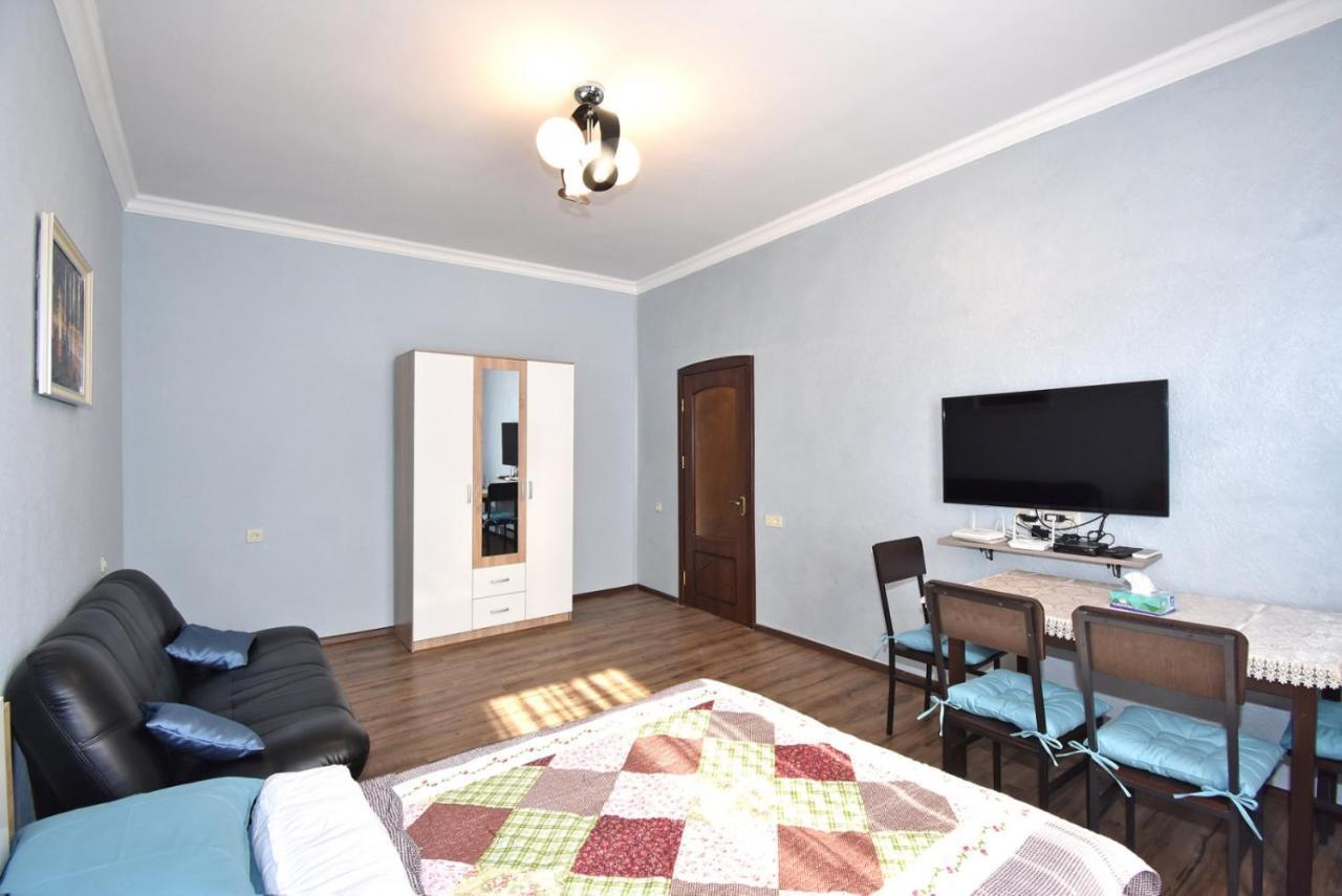 Apartment Near Sasundci Davit Metro Station Ереван Экстерьер фото