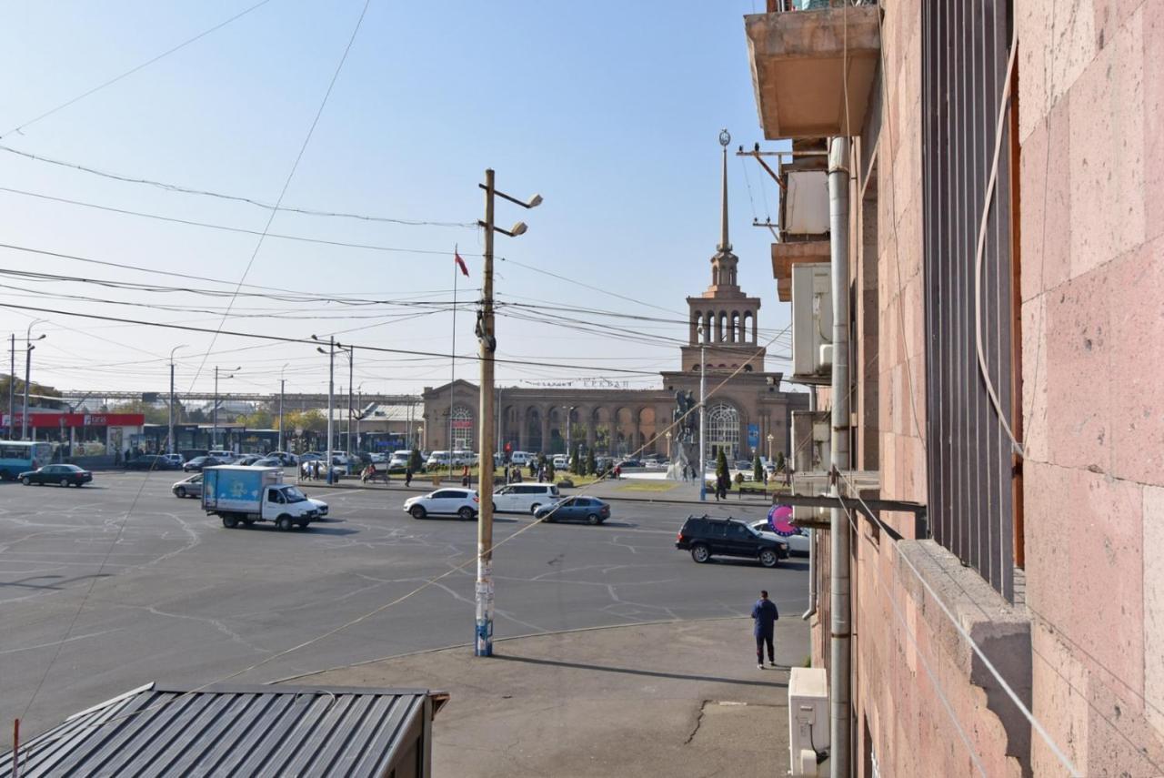 Apartment Near Sasundci Davit Metro Station Ереван Экстерьер фото